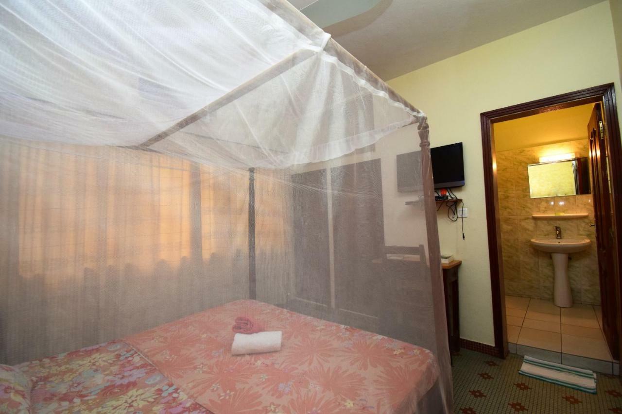 B&B Chez Rita Cotonou Exterior foto